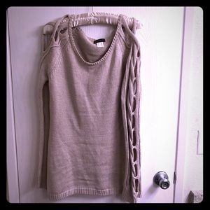 VENUS Knit Sweater with Braided Sleeves